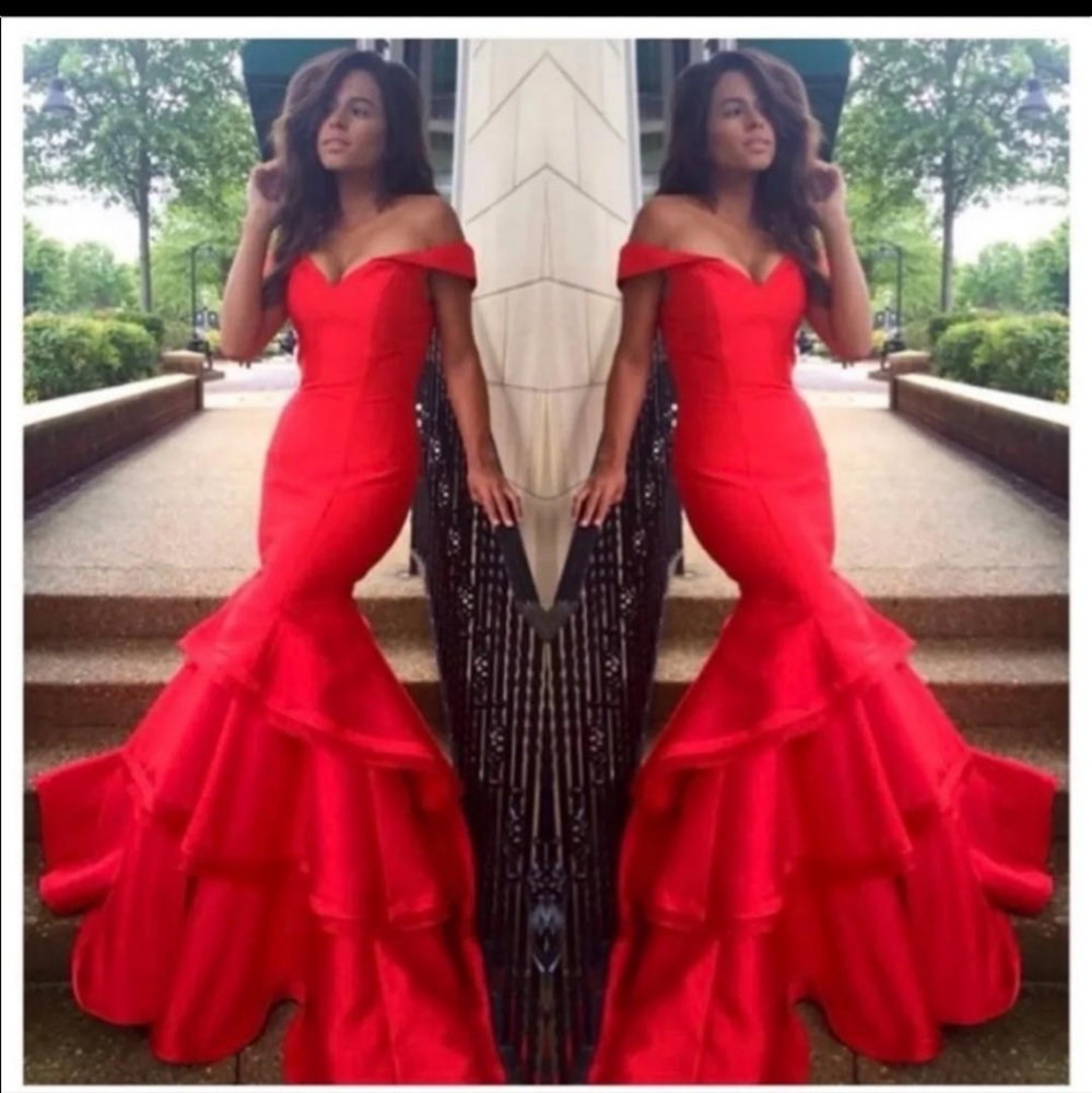 Red Mermaid Jovani Dress size 2